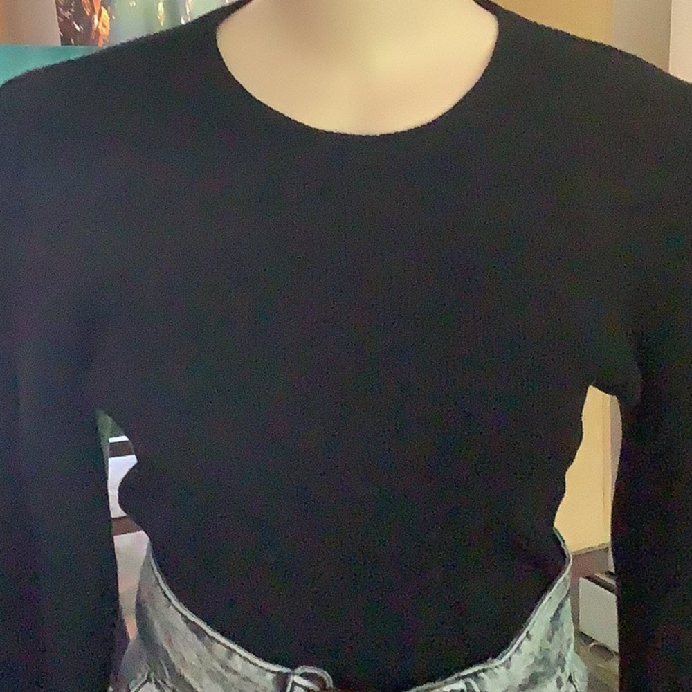 Summed sweater